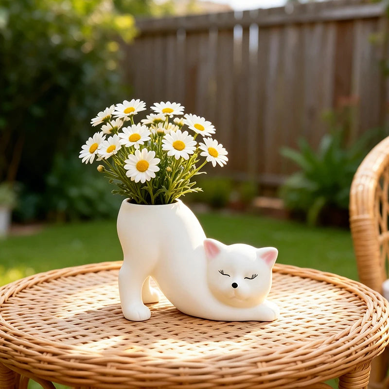 Curly Pose Cat Resin Planter – Cute Desktop Pot for Cacti & Trailing Plants